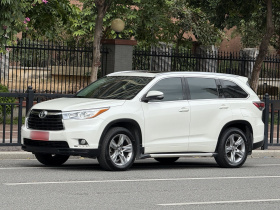 丰田 汉兰达 2017款 2.0T 两驱豪华版 7座