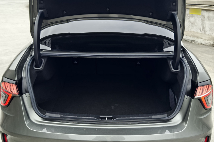 领克03 2021款 2.0TD 自动劲 冠军版局部细节23