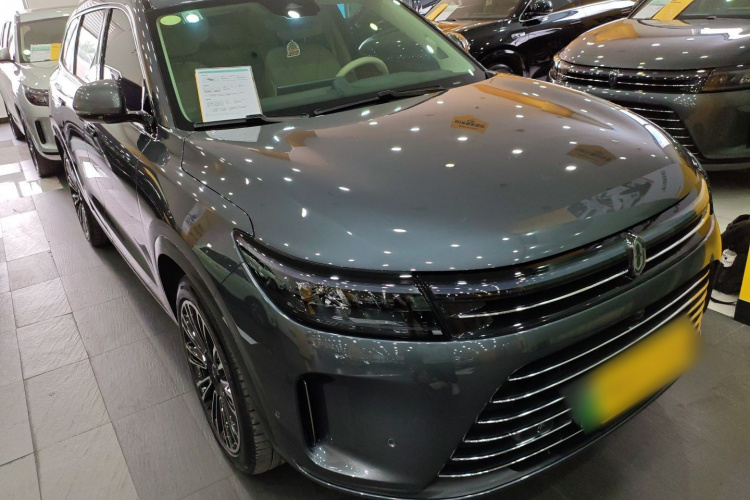 鸿蒙智行 问界M7 2024款 1.5T 四驱Plus版 5座车身外观3