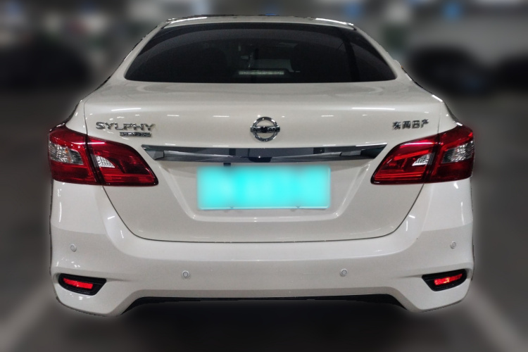 日产 轩逸 2022款 经典 1.6XE CVT舒适版车身外观6