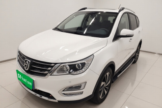 宝骏560 2015款 1.8L 手动豪华型