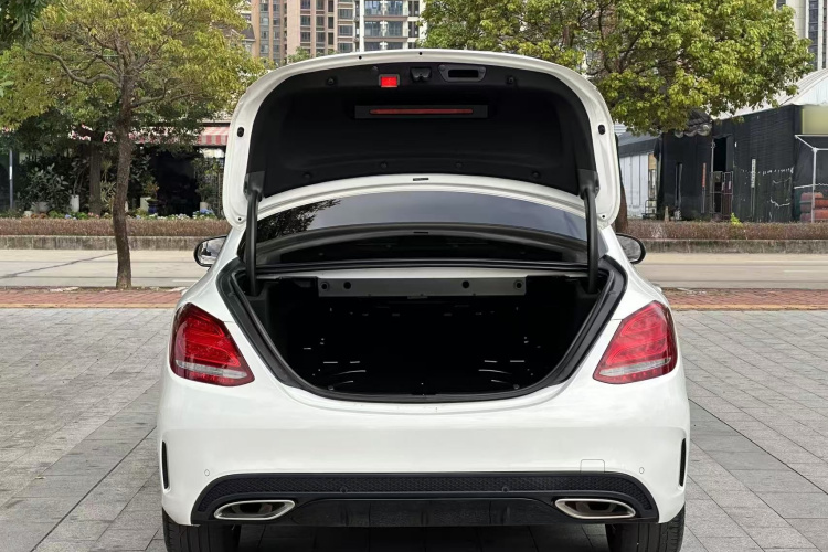 奔驰C级 2016款 C 200 运动版中控内饰7006