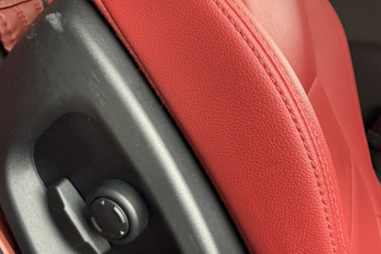 捷豹XEL 2020款 2.0T 200PS R-DYNAMIC S进取运动版中控内饰7007