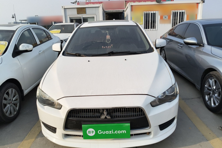 三菱 翼神 2013款 时尚版 1.8L CVT舒适型车身外观2