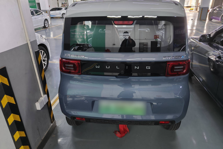 五菱汽车 宏光MINIEV 2021款 马卡龙时尚款 磷酸铁锂车身外观6004