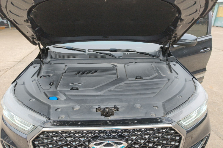 奇瑞 瑞虎8 PLUS鲲鹏e+ 2022款 PHEV 1.5T都市e+机舱底盘24