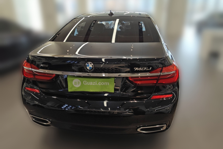 宝马7系 2018款 740Li xDrive 尊享型 M运动套装车身外观6