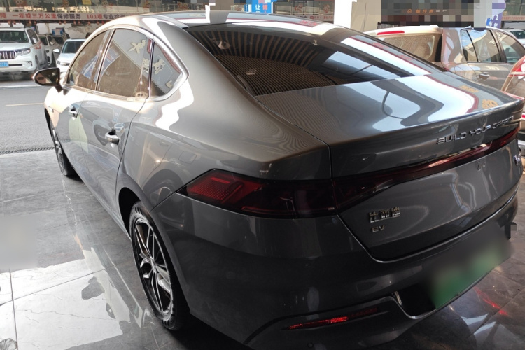 比亚迪 秦PLUS 2023款 冠军版 EV 510KM超越型车身外观4