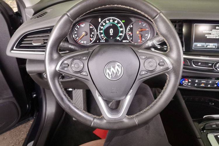 别克 君威 2019款 28T 尊享型 国VI中控内饰13