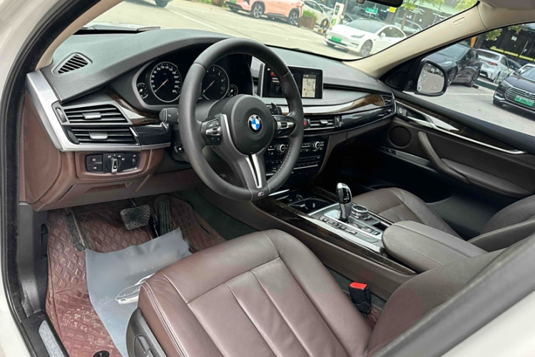 宝马X5(进口) 2014款 xDrive35i 典雅型车身外观6007