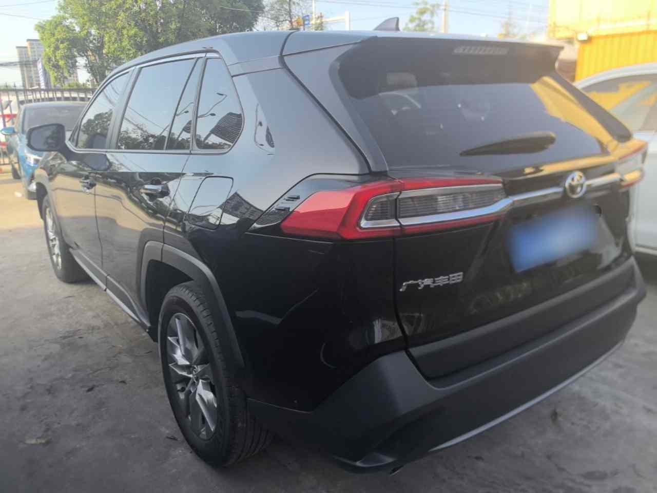丰田 威兰达 2024款 2.0L CVT两驱领先版(3)