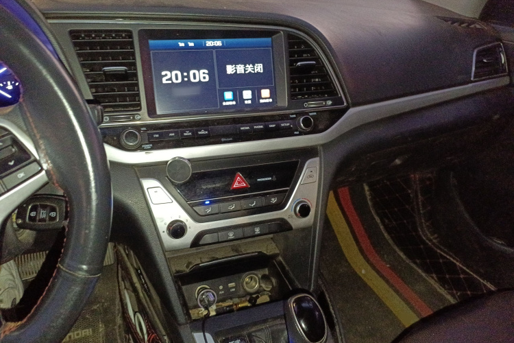 现代 领动 2016款 1.6L 自动智炫·精英型局部细节16