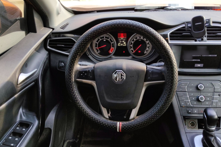 名爵 锐腾 2015款 1.5TGI TST豪华版中控内饰13