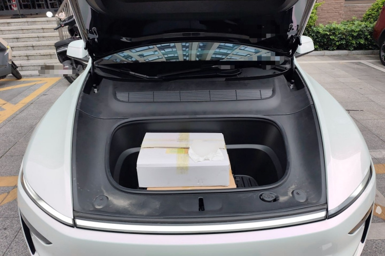 特斯拉 Model Y 2025款 后轮驱动版局部细节24