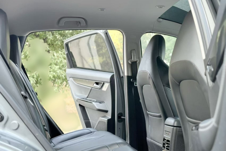 小鹏G3 2021款 G3i 460N中控内饰7007