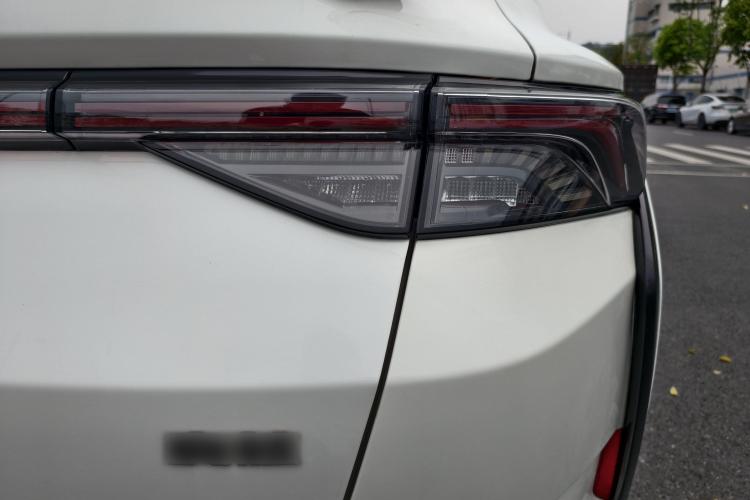 东风风神 奕炫 2021款 230T 自动追影骑士版车身外观6006