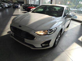 福特 蒙迪欧 2018款 EcoBoost 180 智控时尚型 国VI