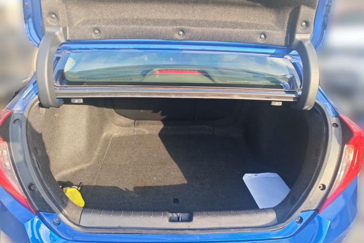 本田 思域 2016款 220TURBO 手动豪华版中控内饰23