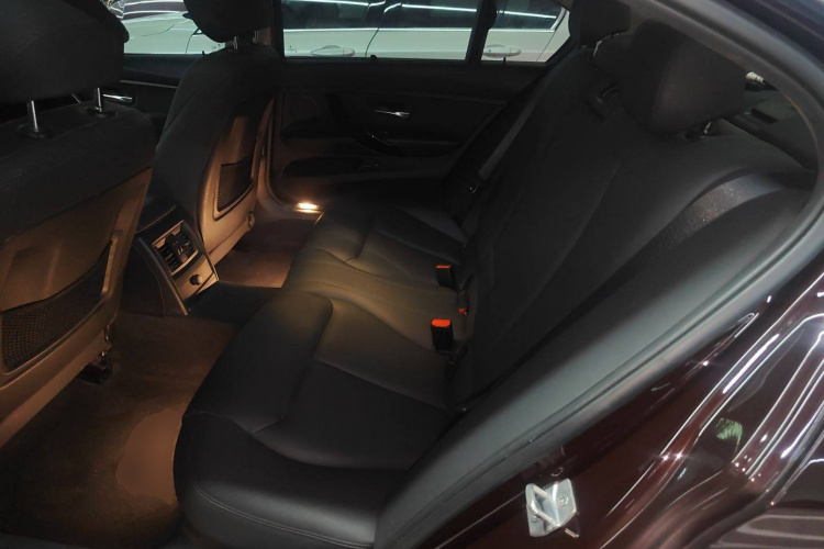 宝马3系 2018款 318Li中控内饰7004