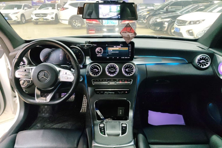 奔驰C级(进口) 2019款 C 260 轿跑车中控内饰12