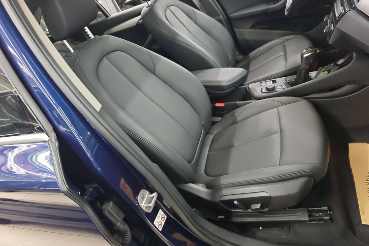 宝马X1 2019款 sDrive20Li 领先型局部细节41