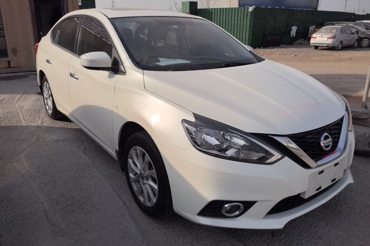 日产 轩逸 2019款 经典 1.6XL CVT豪华版车身外观3