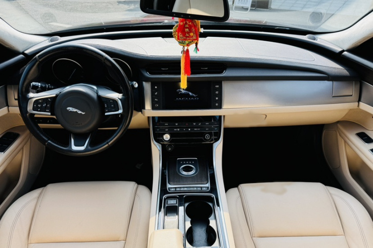 捷豹XFL 2018款 XFL 2.0T 200PS 精英版中控内饰7003