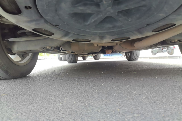 丰田 汉兰达 2017款 2.0T 四驱豪华版 7座局部细节9009