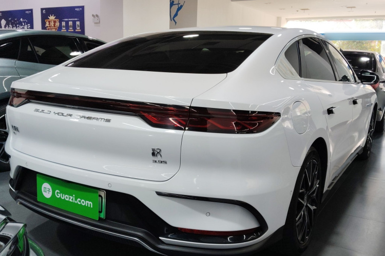 比亚迪 汉 2022款 EV 创世版 610KM四驱尊享型车身外观7