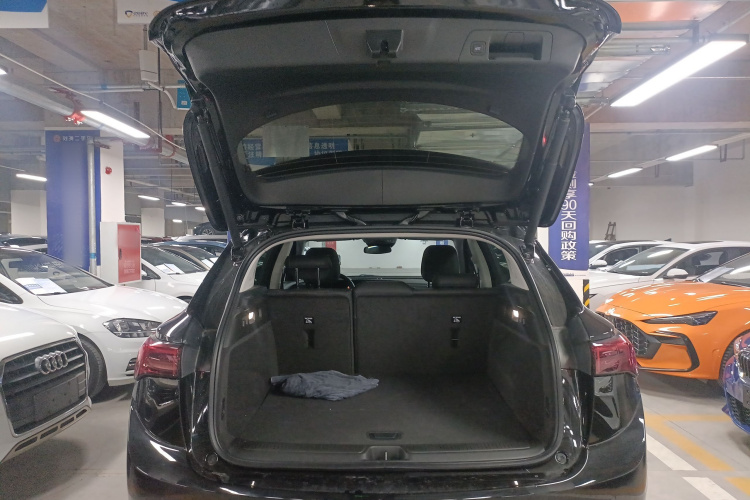 别克 昂科威 2025款 25T 进享白金版机舱底盘23