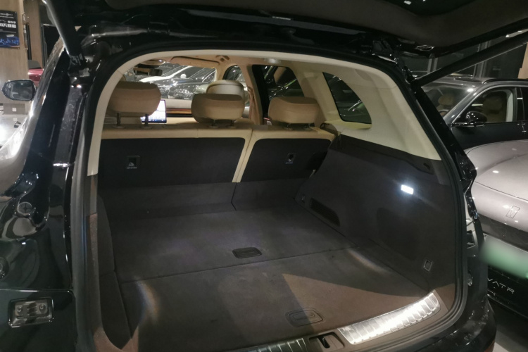 鸿蒙智行 问界M7 2024款 1.5T 智驾四驱Ultra版 5座局部细节23