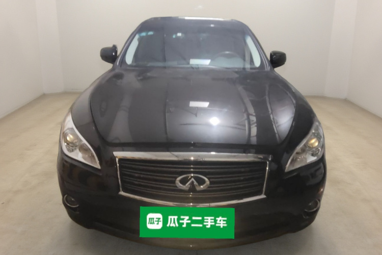 英菲尼迪Q70 2013款 Q70L 2.5L 舒适版车身外观2