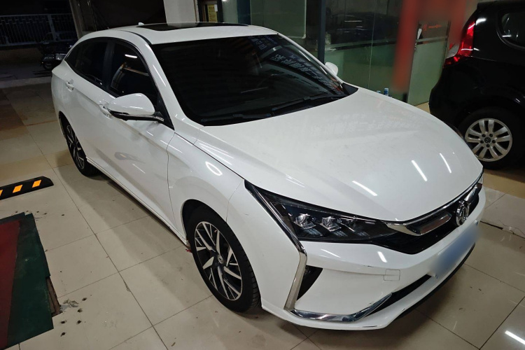 东风风神 奕炫 2020款 230T 自动炫酷版车身外观3