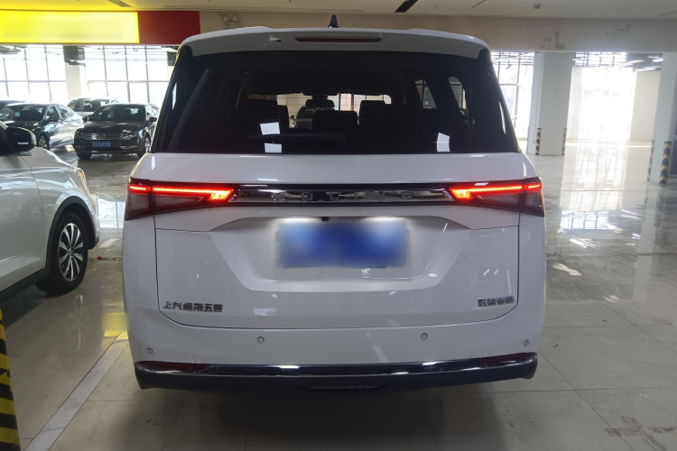 五菱汽车 五菱佳辰 2022款 1.5T CVT智享豪华型车身外观6