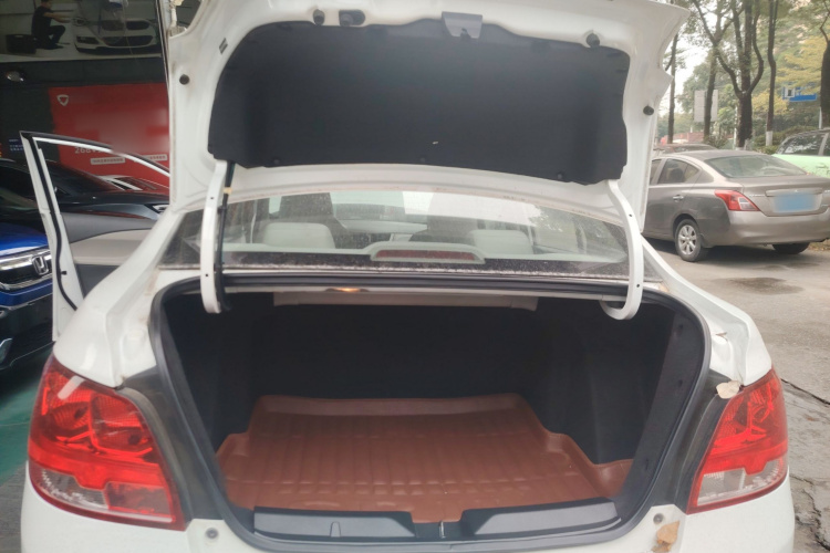 雪佛兰 2015款 赛欧3 1.3L 手动理想版局部细节23