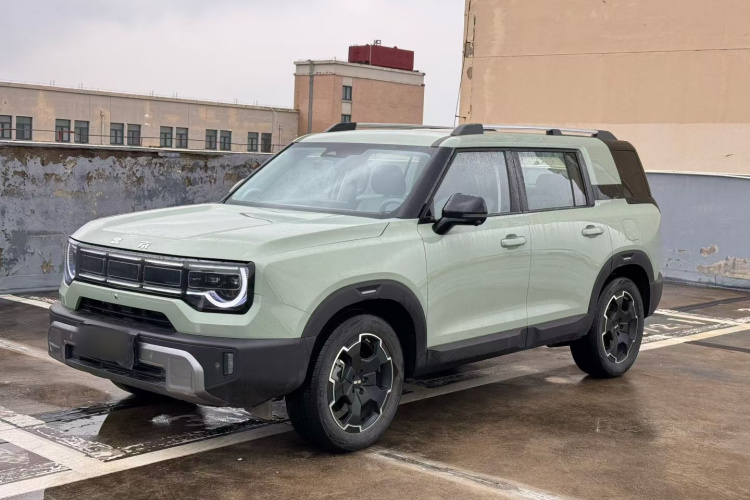 北京BJ30 2024款 1.5T 魔核电驱进阶版车身外观1