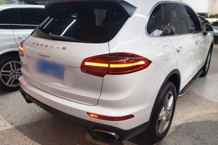 保时捷 2015款 Cayenne 3.0T车身外观7