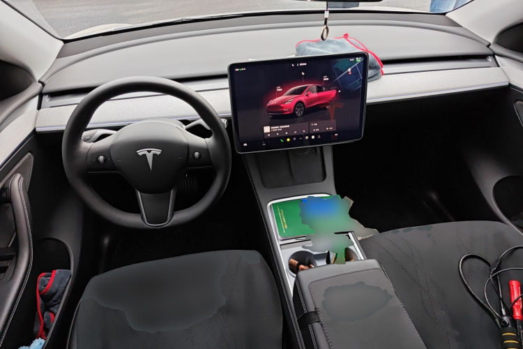 特斯拉 Model Y 2024款 后轮驱动版中控内饰12