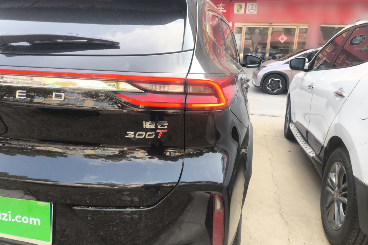 星途凌云 2023款 300T 两驱星耀版车身外观9