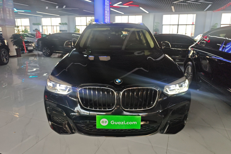 宝马X3 2021款 改款 xDrive30i 领先型 M运动套装车身外观2
