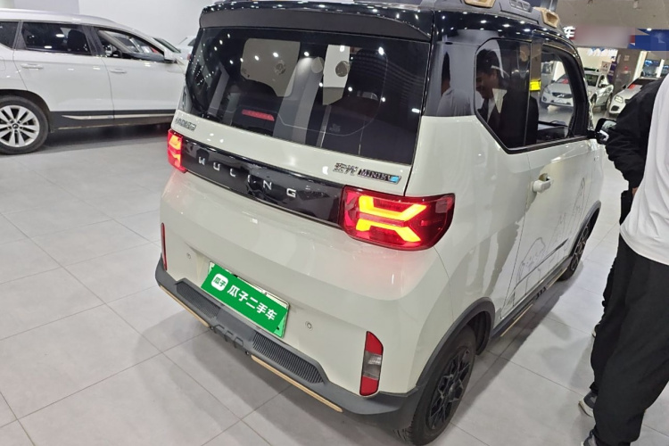 五菱汽车 宏光MINIEV 2022款 GAMEBOY 200km 玩咖款 磷酸铁锂车身外观6005
