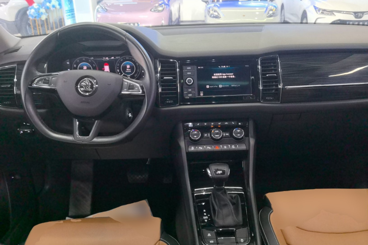 斯柯达 柯迪亚克GT 2019款 TSI330 两驱豪华版 国VI中控内饰12
