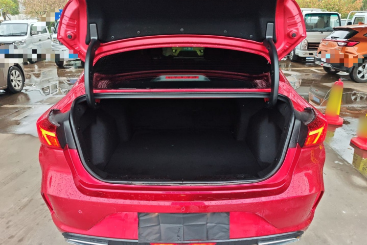 长安 逸动 2021款 PLUS 蓝鲸NE 1.4T GDI DCT尊贵型局部细节23