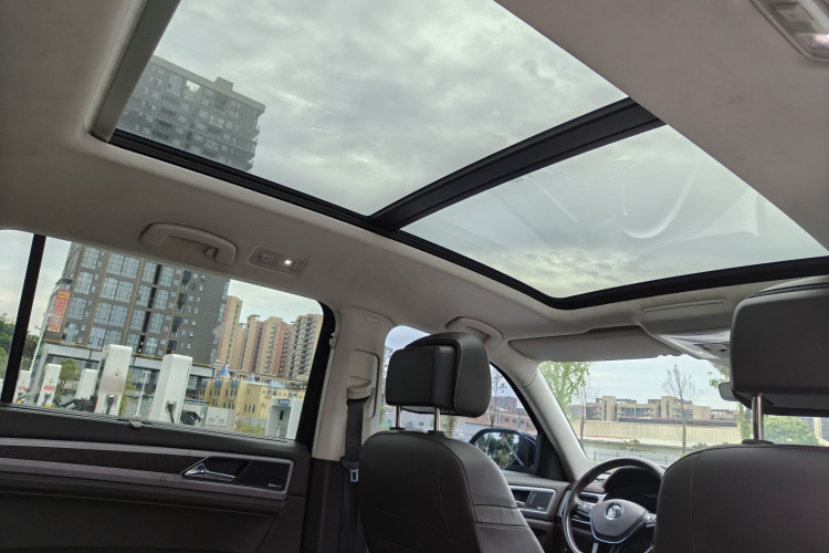 大众 途昂 2017款 530 V6 四驱至尊旗舰版局部细节22