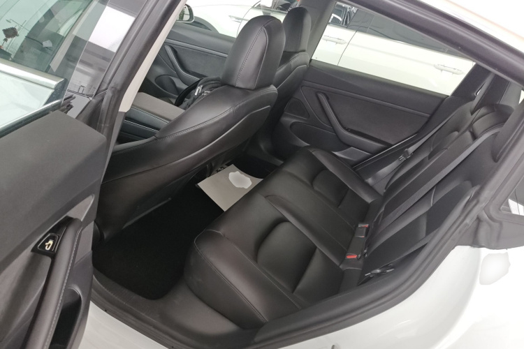 特斯拉 Model 3 2019款 标准续航后驱升级版中控内饰21