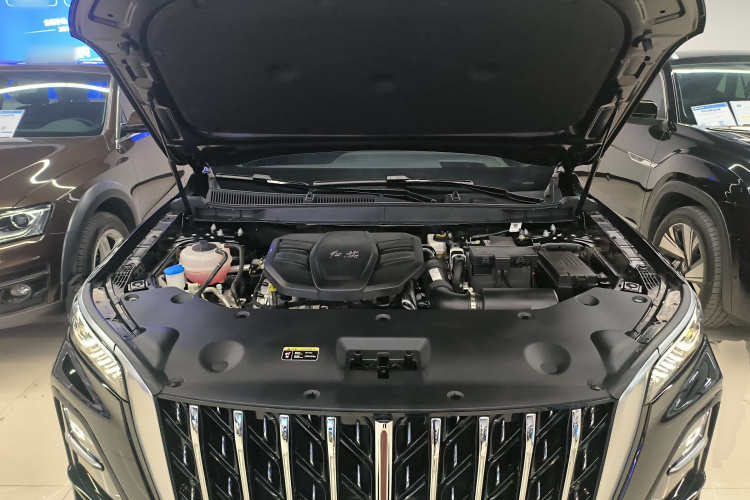 红旗HS5 2023款 2.0T 四驱旗享Pro版机舱底盘24