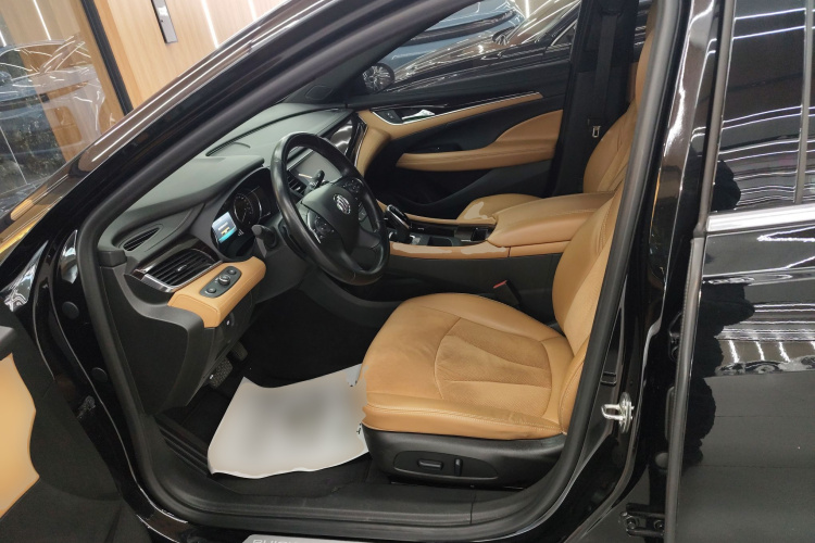 别克 君越 2018款 28T 精英型中控内饰19