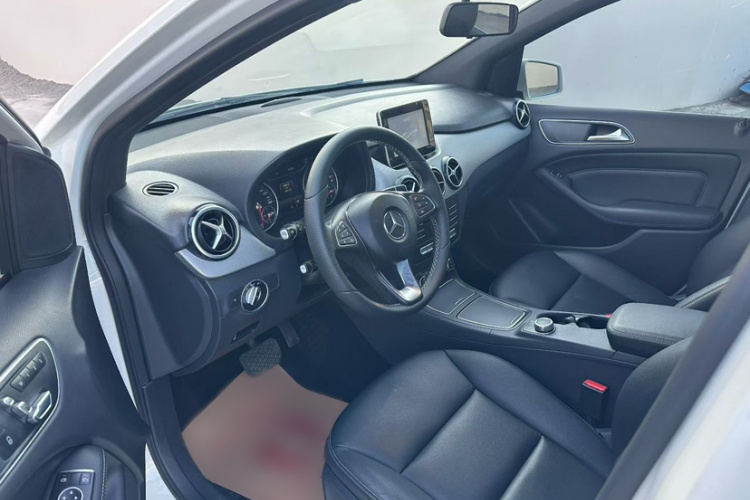 奔驰B级 2015款 B 200 时尚型车身外观6013