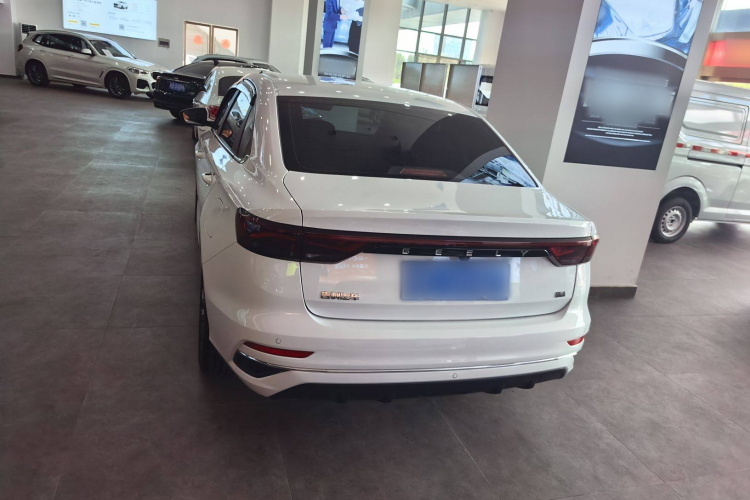 吉利汽车 帝豪 2023款 第4代冠军版 1.5L CVT尊贵型车身外观6004