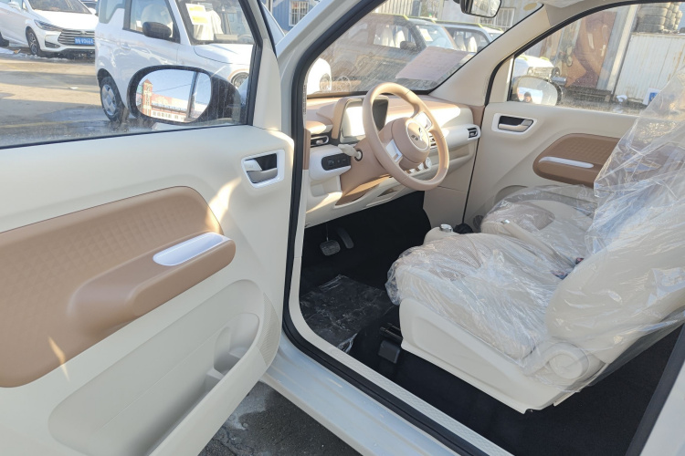 五菱汽车 宏光MINIEV 2024款 第三代 215km 青春版中控内饰7003